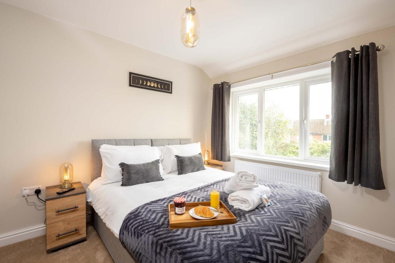 The Oaklands - Luxury Spacious 6-Bed, Near Solihull, Birmingham City, Jlr, Nec, Airport, Resorts World, Hs2 Exterior photo