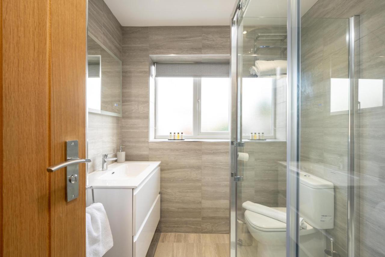 The Oaklands - Luxury Spacious 6-Bed, Near Solihull, Birmingham City, Jlr, Nec, Airport, Resorts World, Hs2 Exterior photo