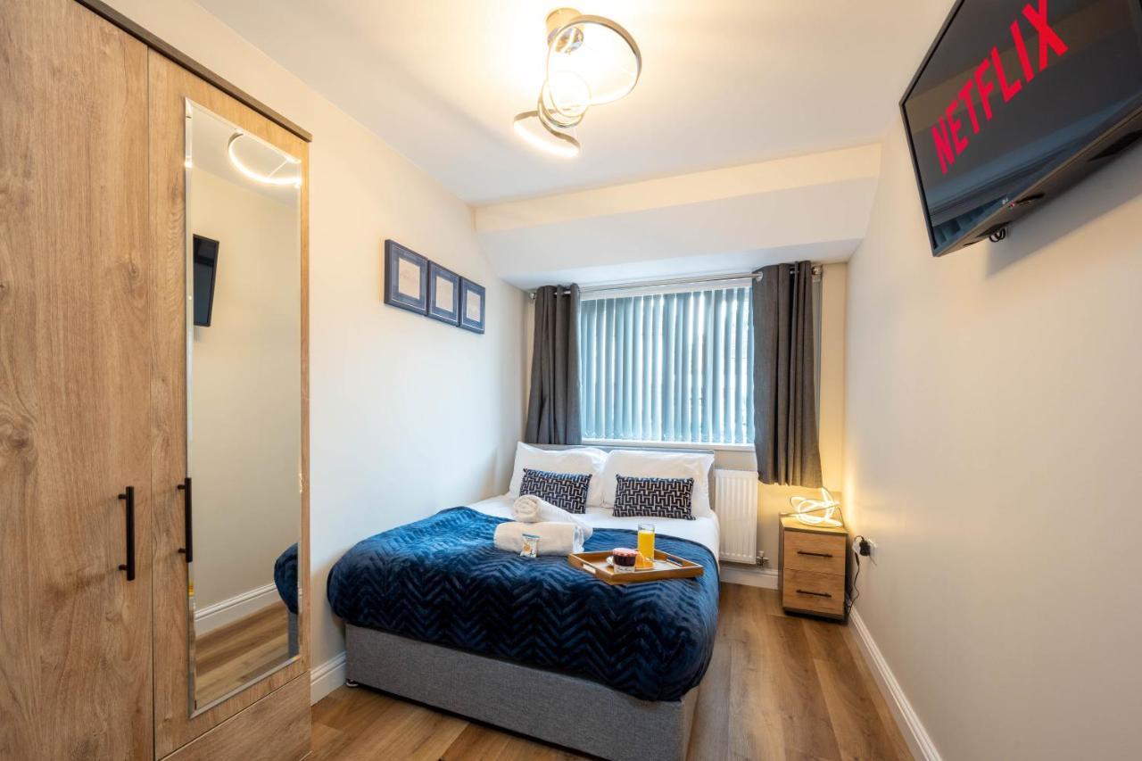 The Oaklands - Luxury Spacious 6-Bed, Near Solihull, Birmingham City, Jlr, Nec, Airport, Resorts World, Hs2 Exterior photo