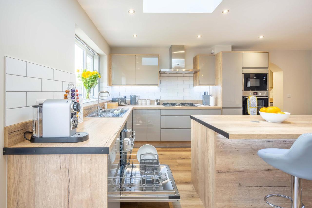 The Oaklands - Luxury Spacious 6-Bed, Near Solihull, Birmingham City, Jlr, Nec, Airport, Resorts World, Hs2 Exterior photo